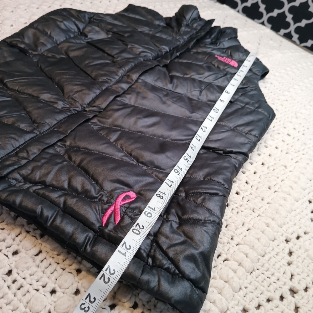 The North Face 550 Goose‎ Down Pink Ribbon Womens XS Vest Quilted Outdoor Cancer - Picture 8 of 13